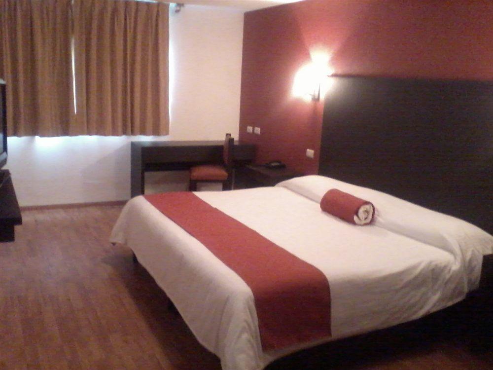 Hotel Plaza Morelos Toluca Exterior foto